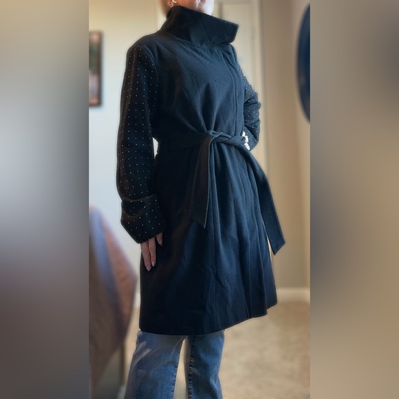 Vince Camuto long warm coat with silver metal studded sleeves in XL - Black - Picture 2 of 16